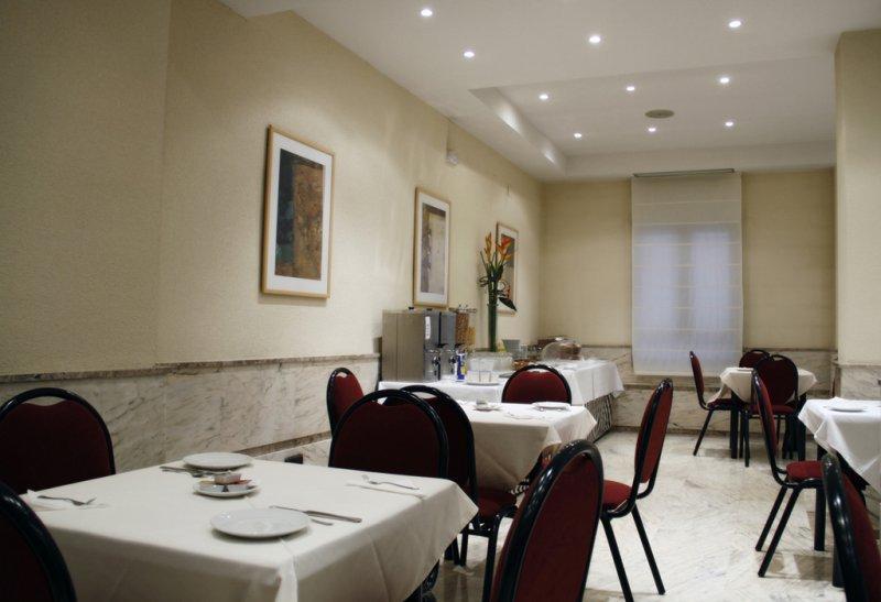 Hotel Yit Conquista De Toledo Exterior photo